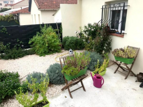 Maisonnette terrasse + jardinet à 8 min des plages